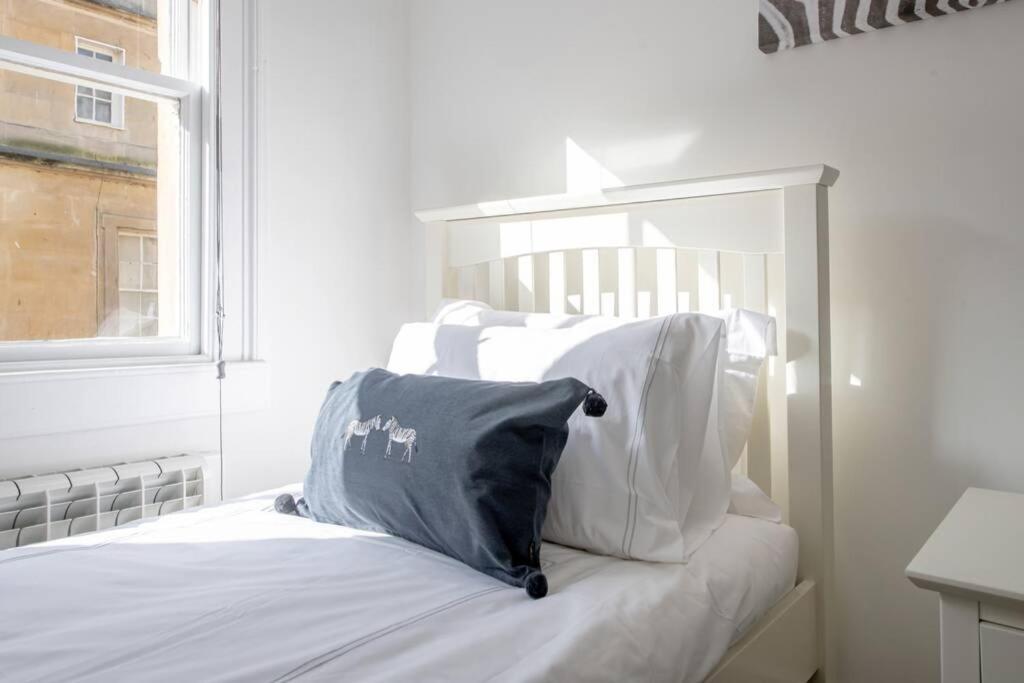 2 Bed City Centre Apartment 1 Min From Bath Abbey Εξωτερικό φωτογραφία