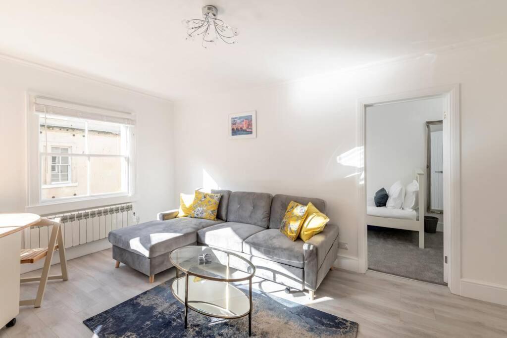 2 Bed City Centre Apartment 1 Min From Bath Abbey Εξωτερικό φωτογραφία